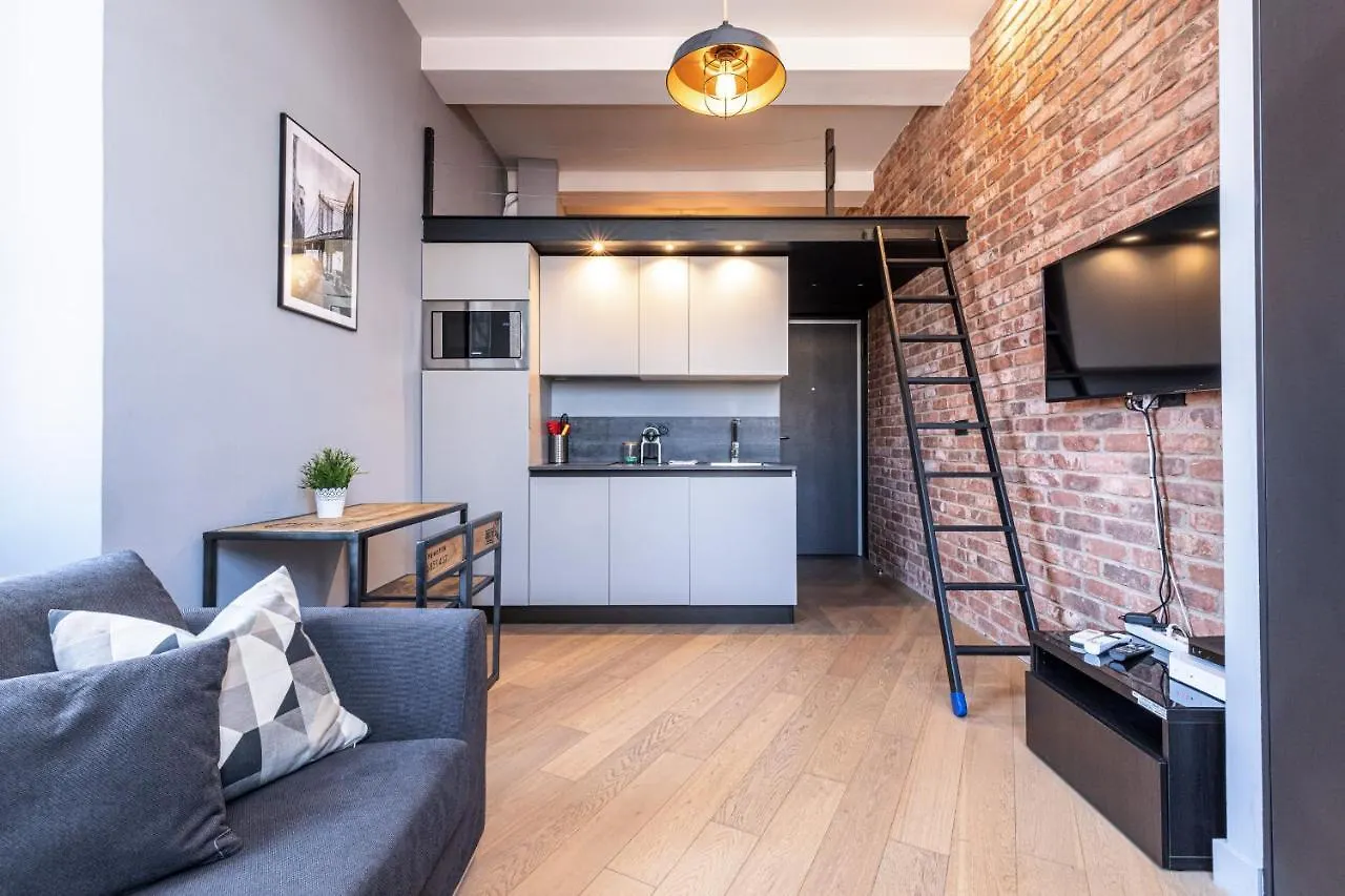 10 Segurane - Magnifique Studio Mezzanine - Port De Nice联系方式