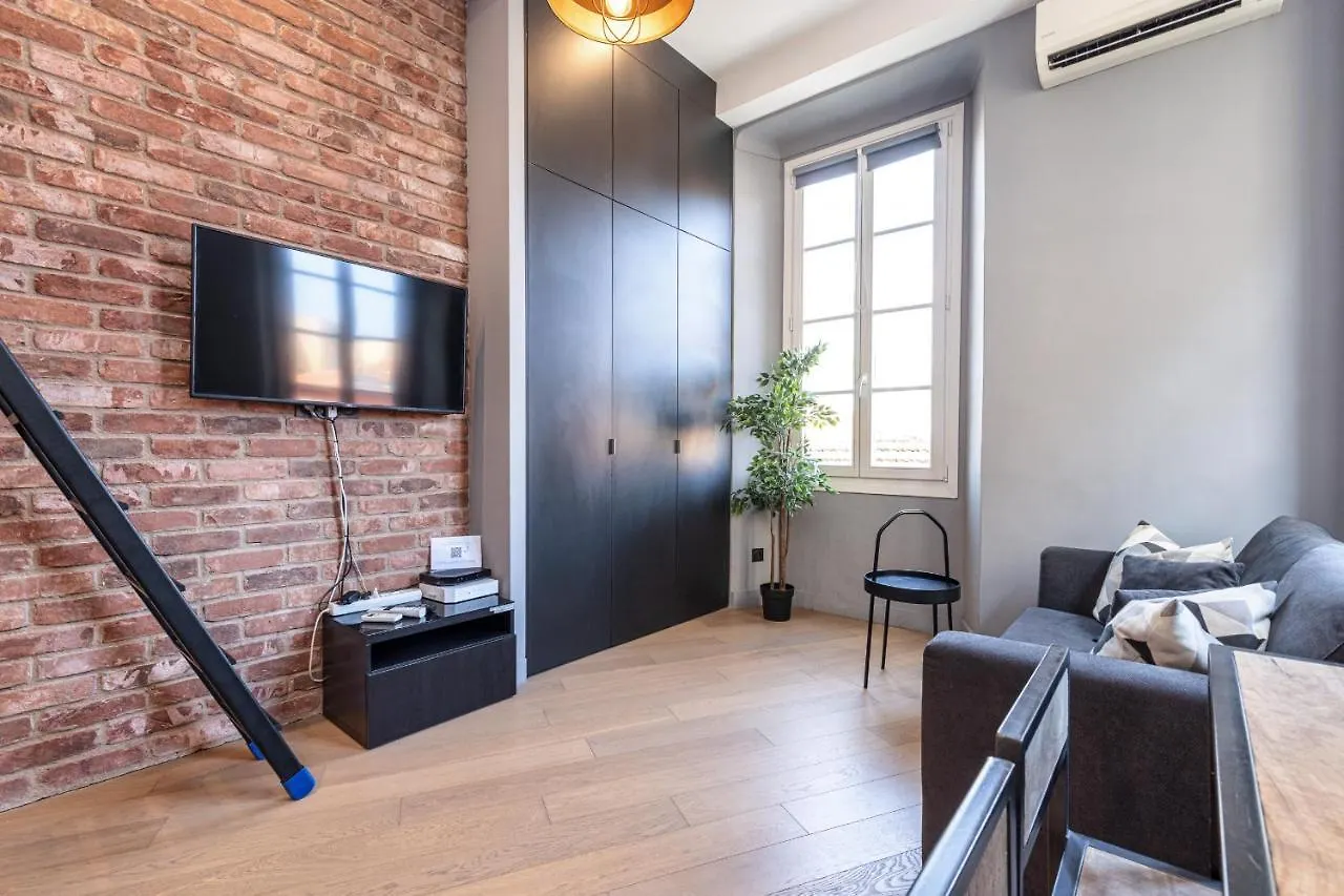 10 Segurane - Magnifique Studio Mezzanine - Port De Nice 0*,