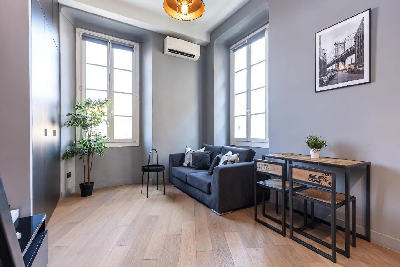 10 Segurane - Magnifique Studio Mezzanine - Port De Nice Apartment